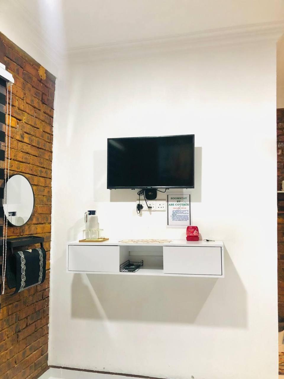 Roomstay By Abe Cottage カンポン・クアラ・ベシュット エクステリア 写真